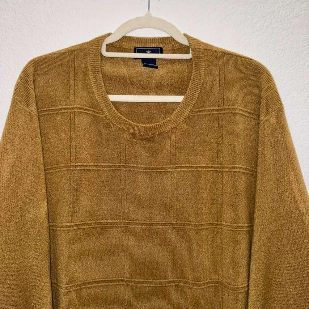 Dockers Men's Size XXL Pullover Crew Neck Sweater Tan Yellow Striped Soft Preppy
